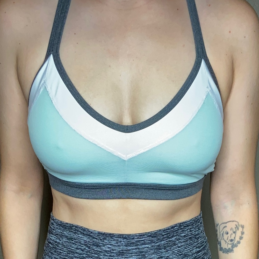 BALANCE SPORTS BRA 🤍💙 - Picture 2 of 8